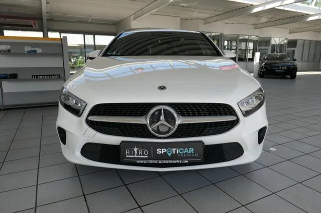 MERCEDES-BENZ A 200 Progressive Navi / Automatik / LED Autom. – Bild 2