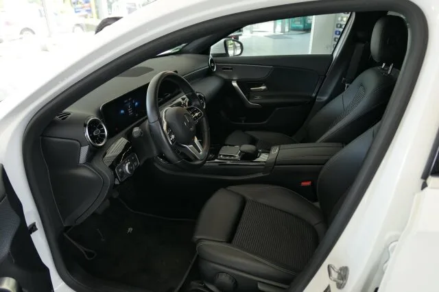 MERCEDES-BENZ A 200 Progressive Navi / Automatik / LED Autom. – Bild 6