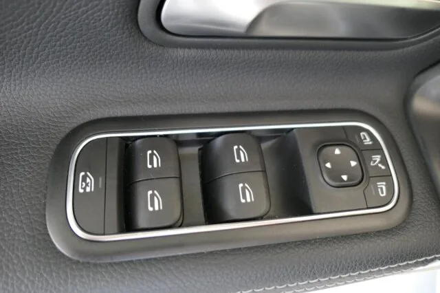 MERCEDES-BENZ A 200 Progressive Navi / Automatik / LED Autom. – Bild 7