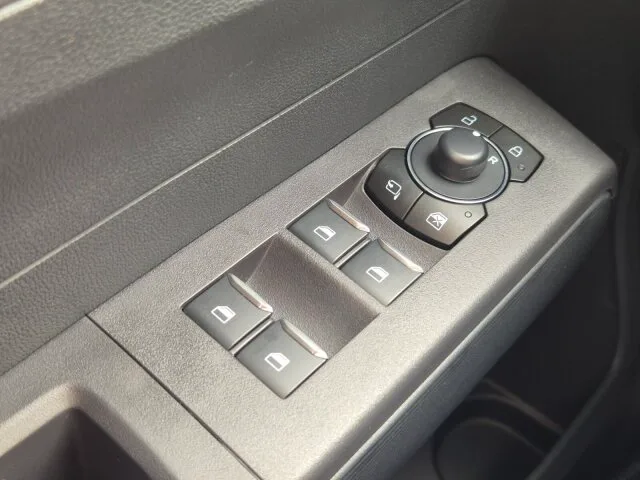 FORD Tourneo Courier Active Navi/Shzg Distronic/Klima – Bild 8