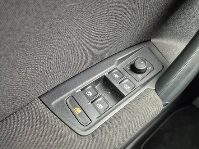 VW Tiguan Sitzhzg,/Tempomat/Parksensoren – Bild 8