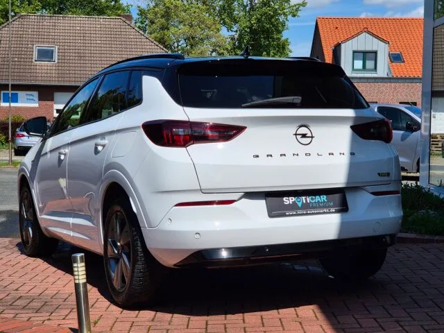 OPEL Grandland 4x4 PHEV GSe BC Navi/Autom./Klima/LED – Bild 4