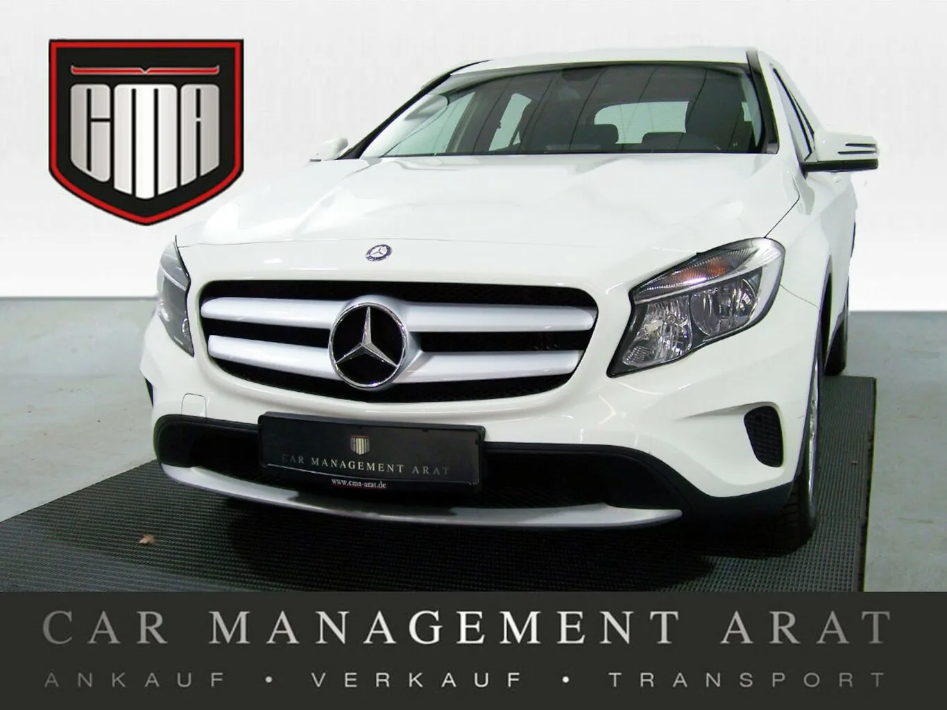 MERCEDES-BENZ GLA 200 AUTOM 1.HAND+NAVI+KAMERA+SITZH+TEMP+AMBI...