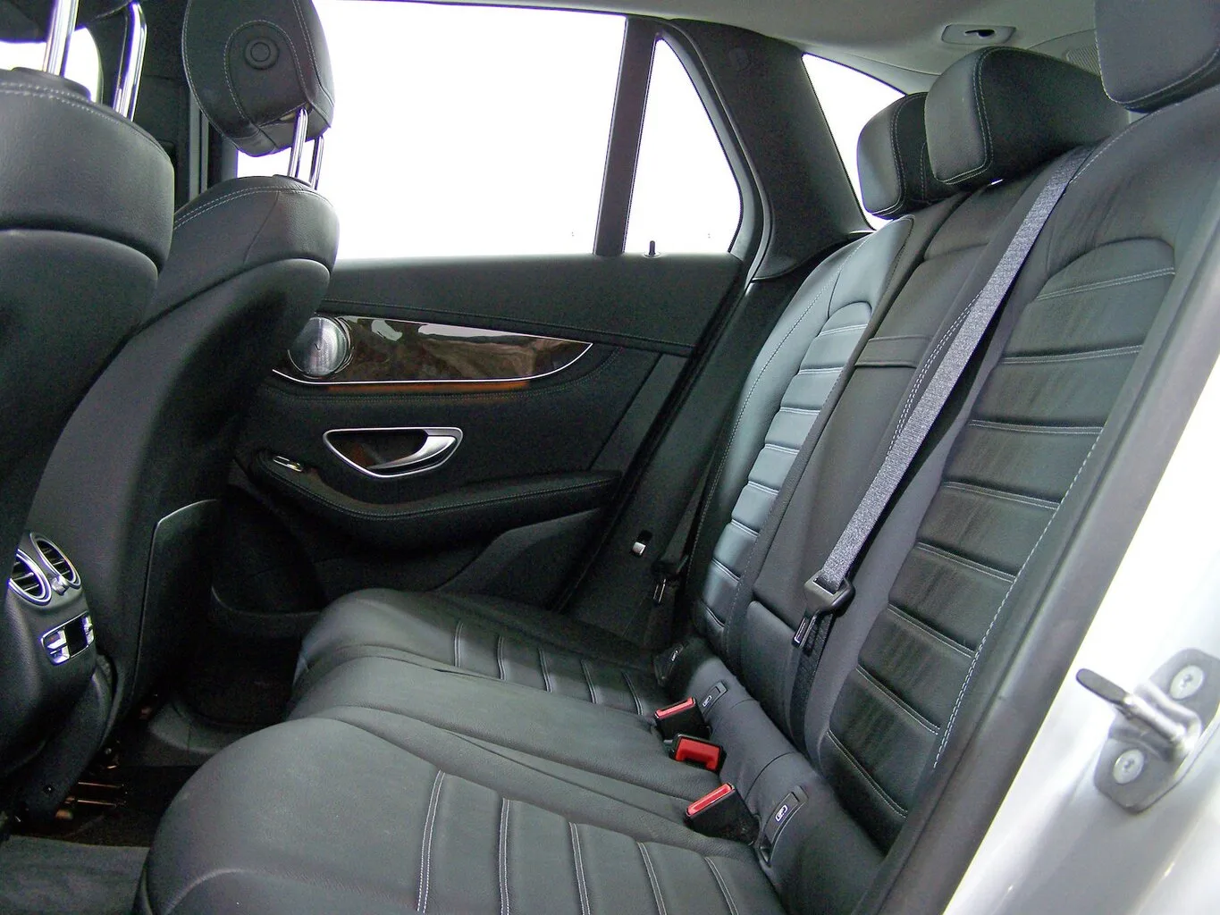 MERCEDES-BENZ GLC 250 4Matic PANORAM+KAM+LED+AMBIENT+DISTR... – Bild 5