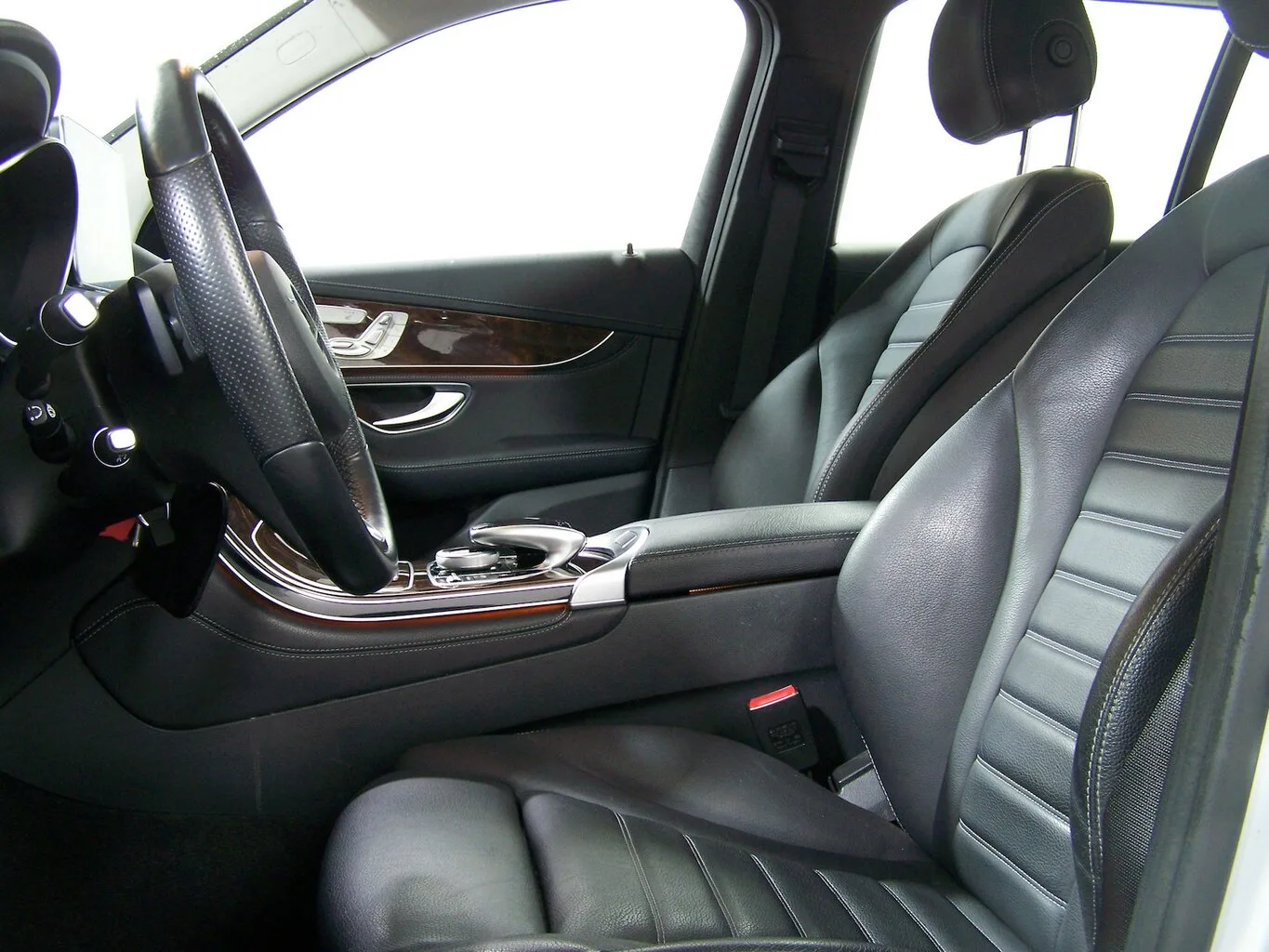 MERCEDES-BENZ GLC 250 4Matic PANORAM+KAM+LED+AMBIENT+DISTR... – Bild 7