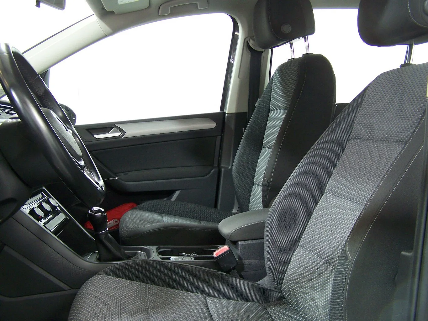 VW Touran 1.2 TSI BlueMotion Comfortline ACC+PDC... – Bild 8