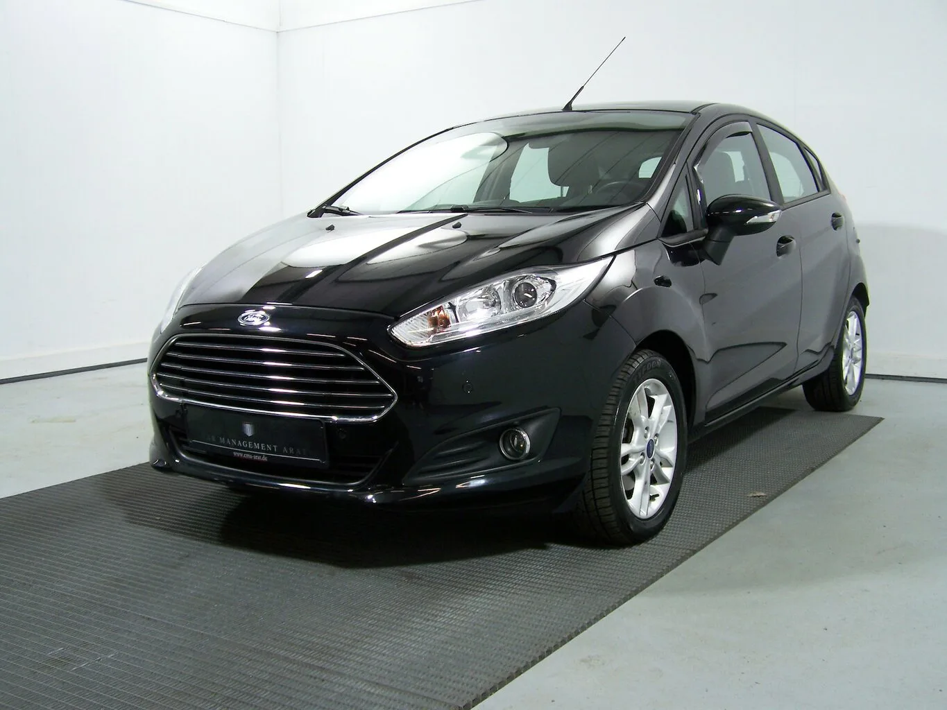 FORD Fiesta 1.0 KLIMA+BFS+SITZH.+ PDC... – Bild 4