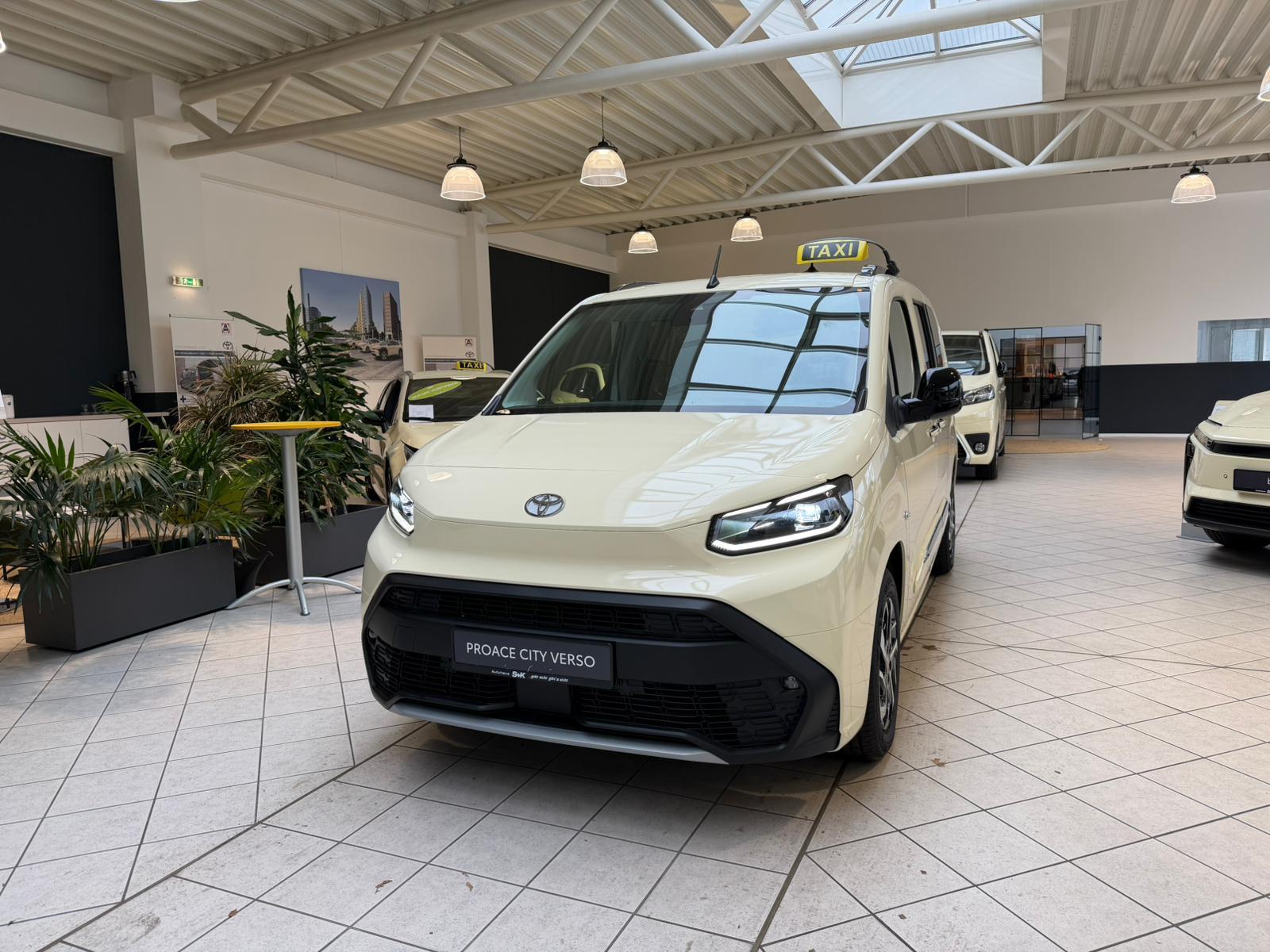 Toyota Proace City Verso Teamplayer L2 1,5-D Taxi