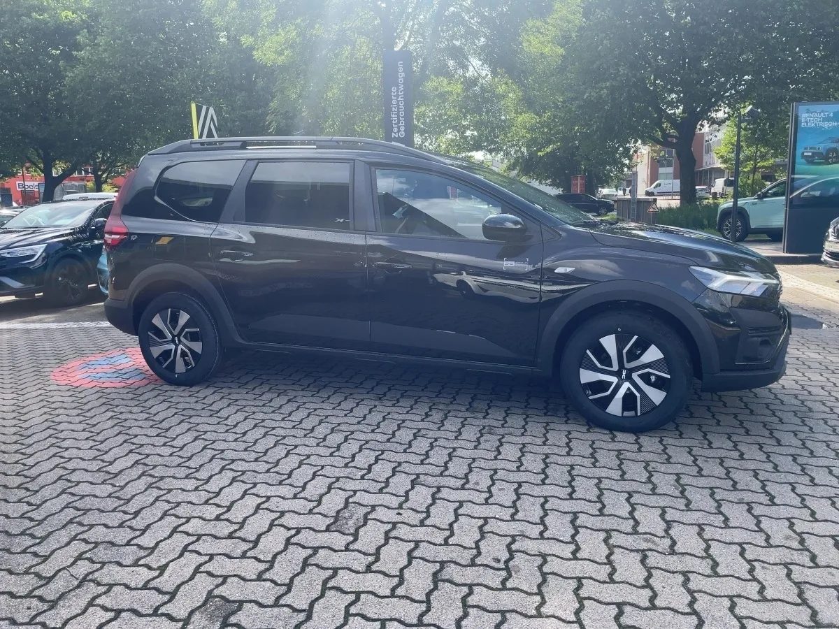 Dacia Jogger Expression HYBRID 140 Winter-& Sicherh.-P – Bild 5