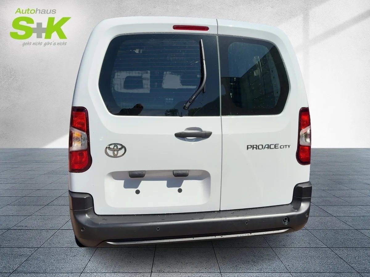 Toyota Proace City 1,5 D-4D 74 KW (102 PS) Start/Stop, – Bild 3