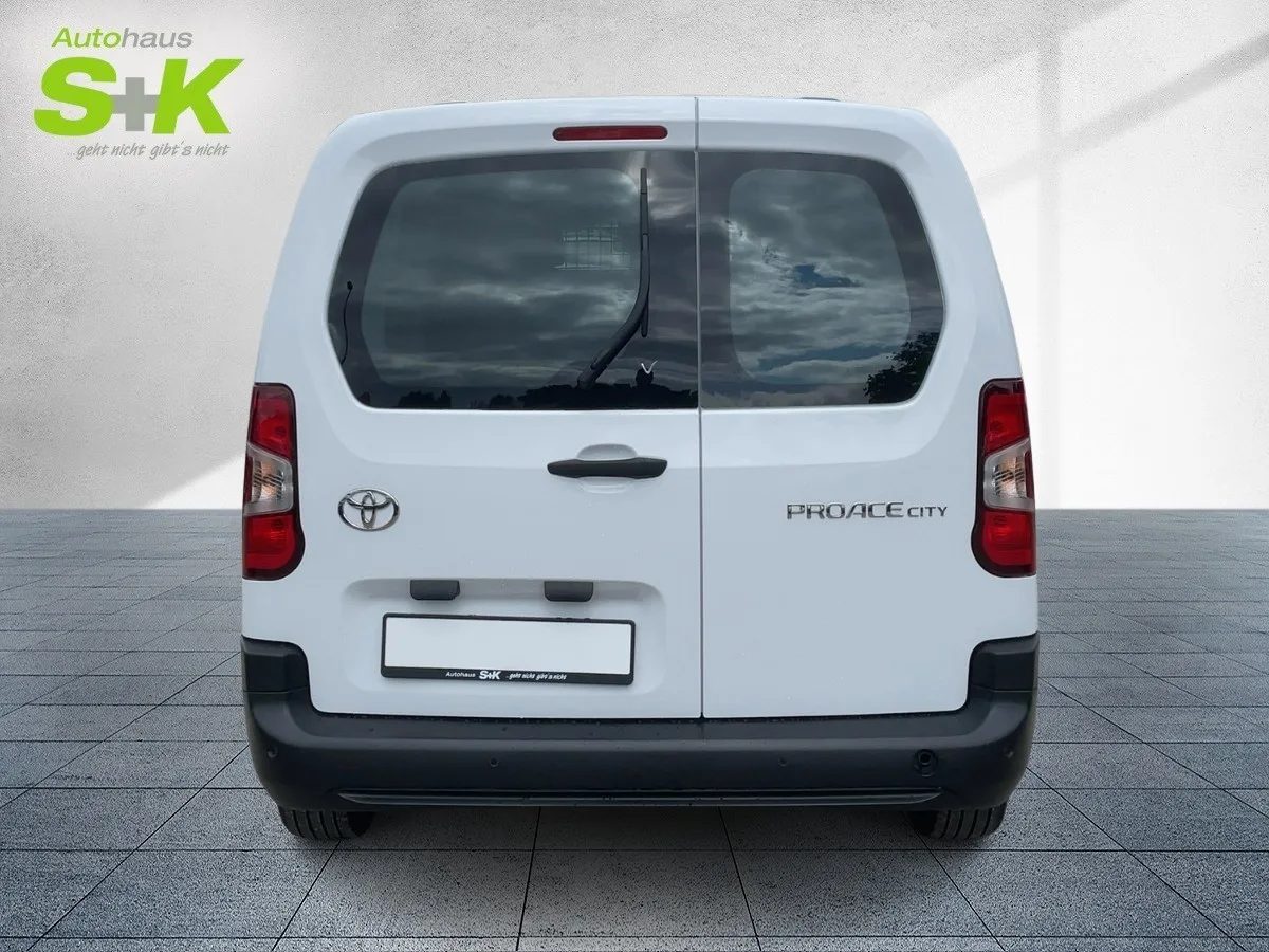 Toyota Proace City 1.5 D-4D L2 Meister S/S +PDC+ACC+CAR – Bild 3