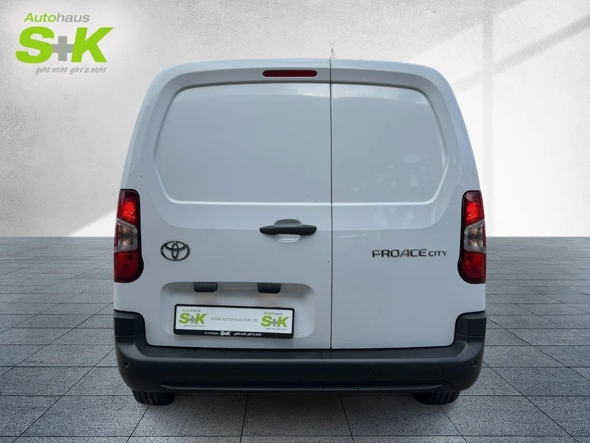Toyota Proace City 1.5 D-4D L2 Meister - L2 102 MT*CARP – Bild 3