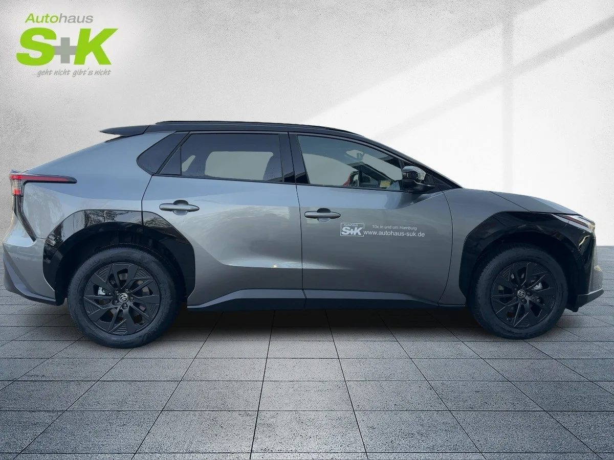 Toyota bZ4X AWD Lounge*360°*Sitzklima*CarPlay* – Bild 5