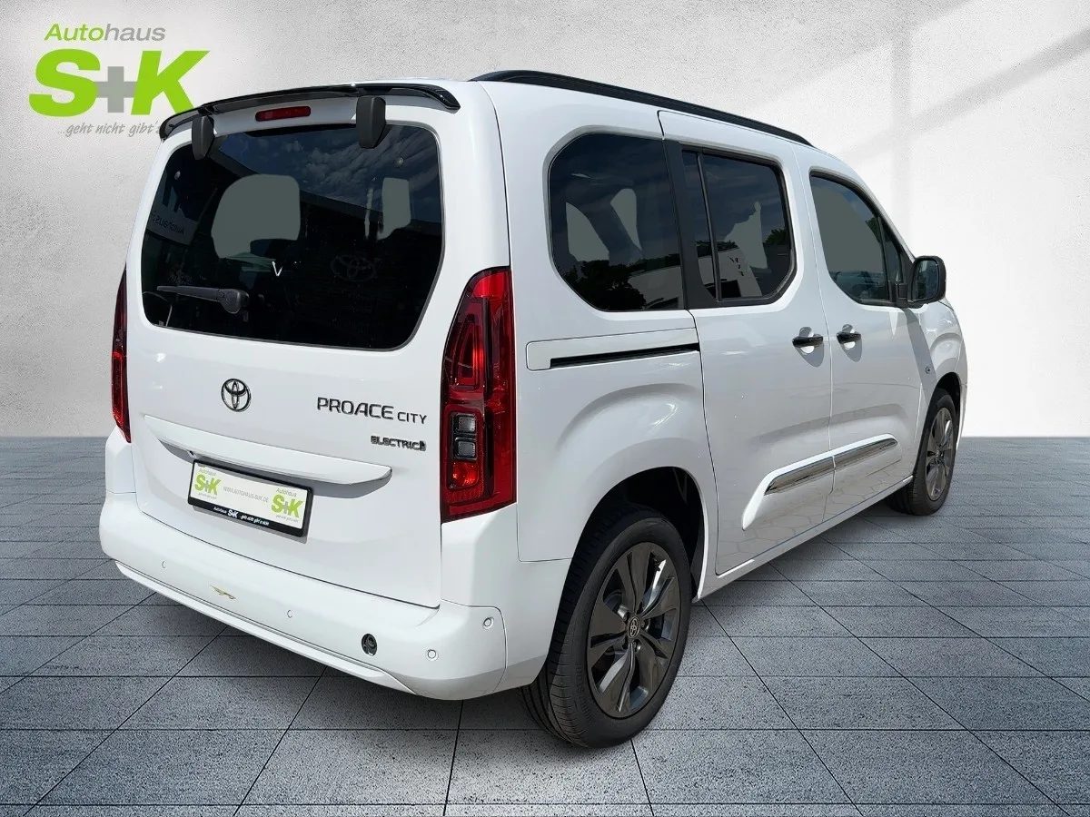 Toyota Proace City Verso Electric L1 Lounge*SHZ*KAMERA* – Bild 4