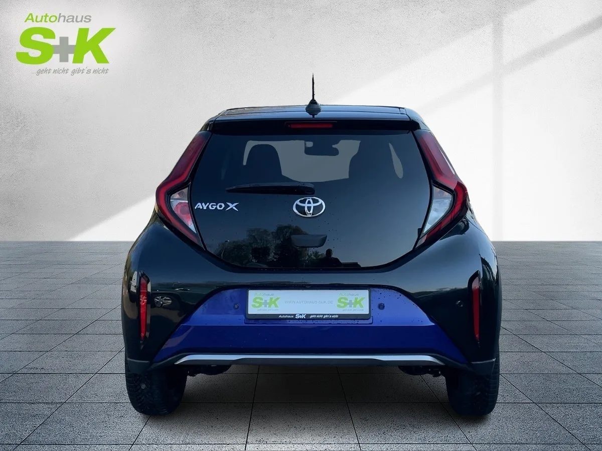 Toyota Aygo X 1.0 Explore Air +FALTSCHIEBEDACH+SHZ+CARP – Bild 3