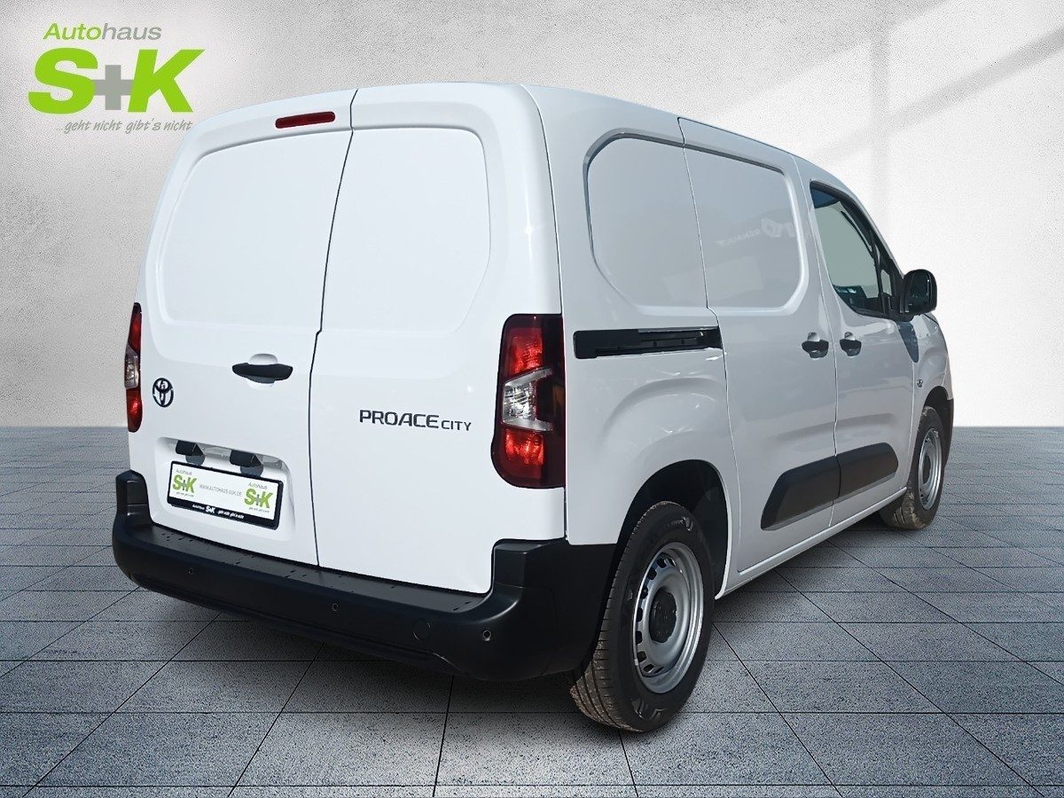 Toyota Proace City 1.2 Duty L1 verblecht*PDC. HI.+KLIMA – Bild 3