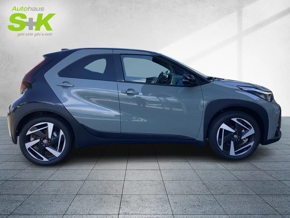 Toyota Aygo X Lounge*JBL*Rückfahrkamera*CarPlay*Sitzhei – Bild 5