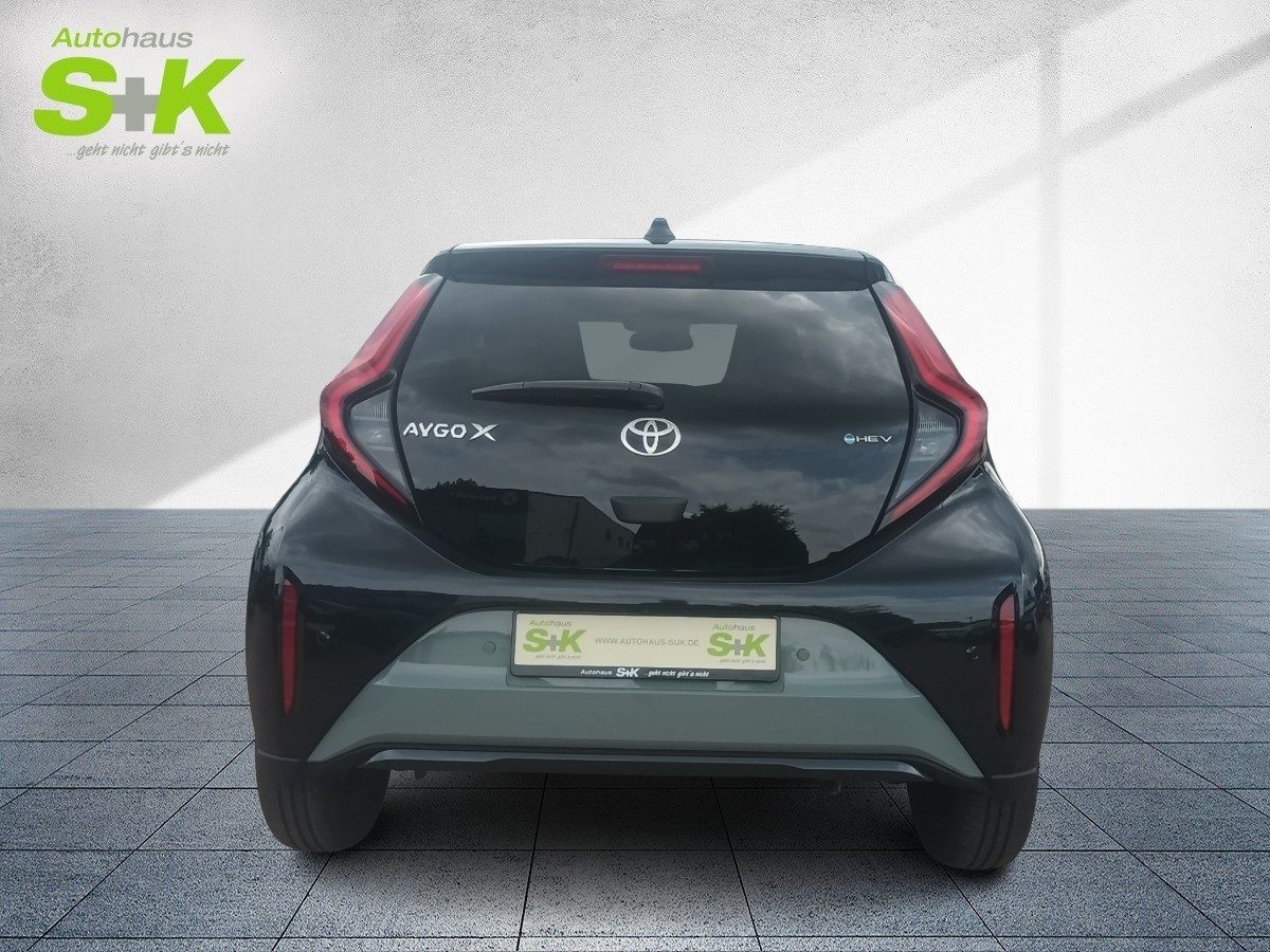 Toyota Aygo X 1.5 Hybrid Lounge CVT*CARPLAY+LED+SHZ+PDC – Bild 2