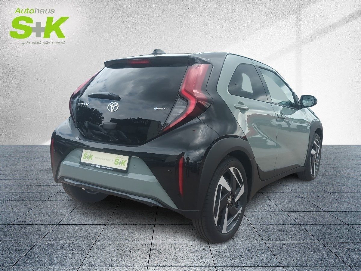 Toyota Aygo X 1.5 Hybrid Lounge CVT*CARPLAY+LED+SHZ+PDC – Bild 3