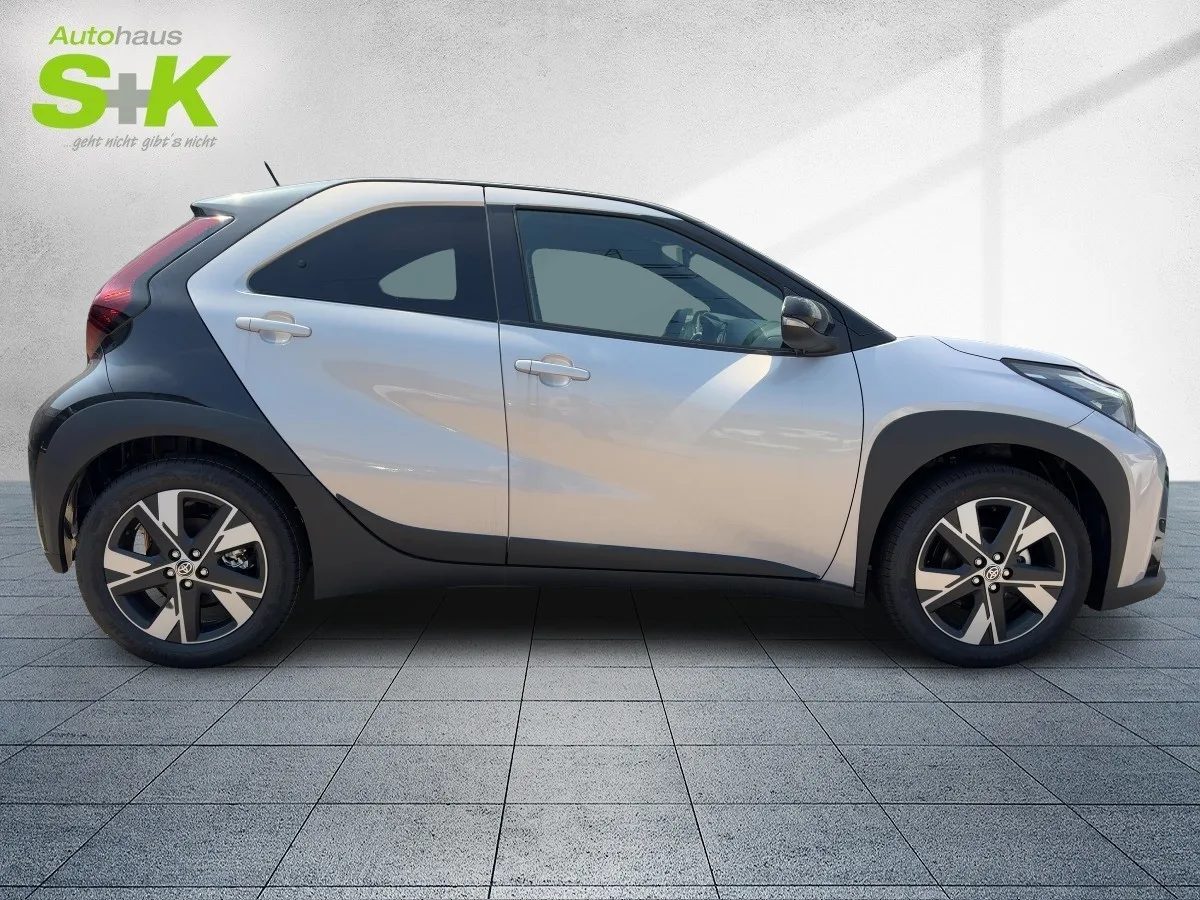 Toyota Aygo X 1,5 l Teamplayer CVT ABS Fahrerairbag ESP – Bild 5