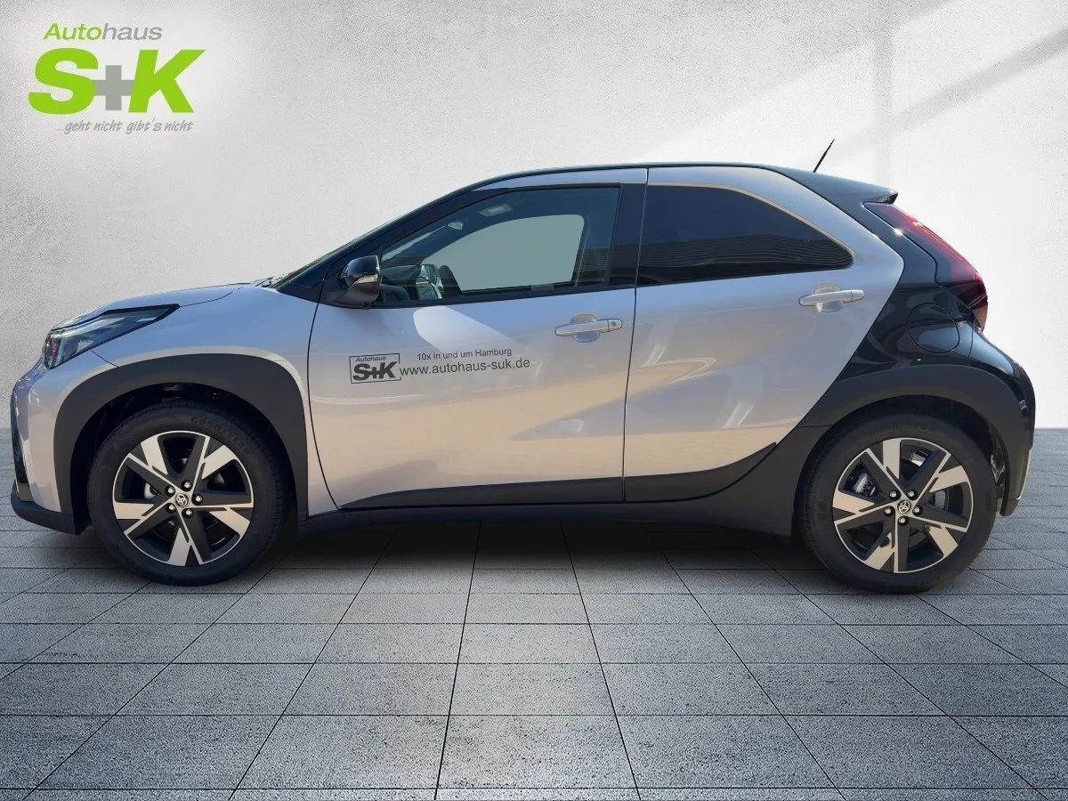 Toyota Aygo X 1,5 l Teamplayer CVT ABS Fahrerairbag ESP – Bild 2