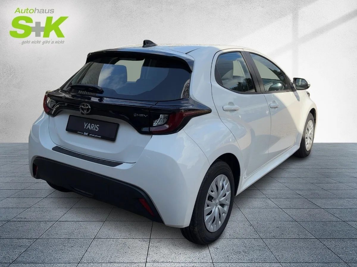Toyota Yaris 1,5L Hybrid, Syst. 85kW (116 PS), ABS ESP – Bild 4