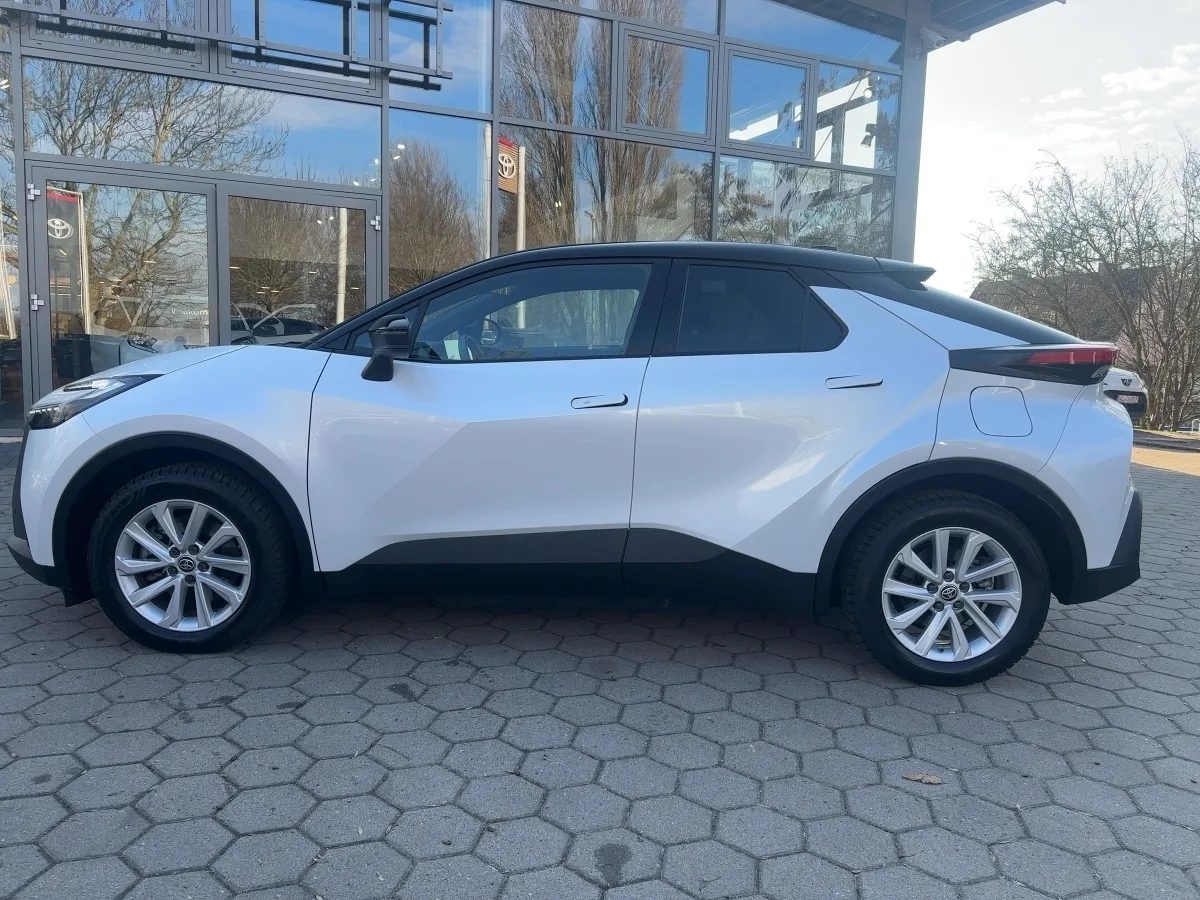 Toyota C-HR - 2,0 l Plugin 4x2 Teamplayer+SHZ+R-Kam+PDC – Bild 2