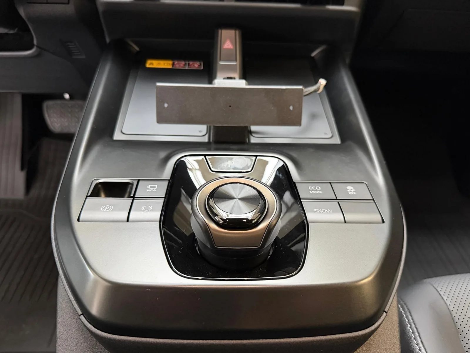 Toyota bZ4X BEV 165kW 4x2 Lounge Taxi – Bild 4