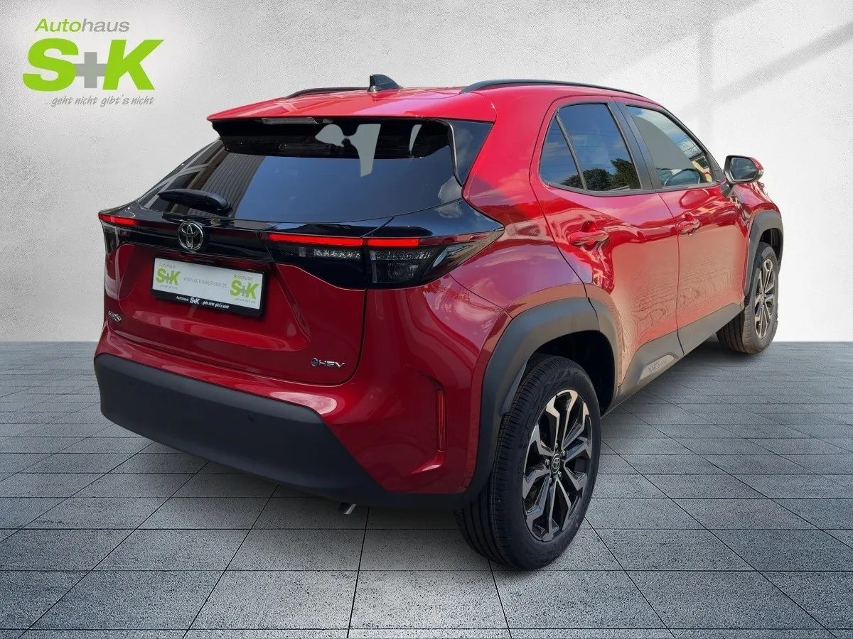 Toyota Yaris Cross - 1,5 l 4x2 Hybrid Teamplay+SHZ+R-KA – Bild 4