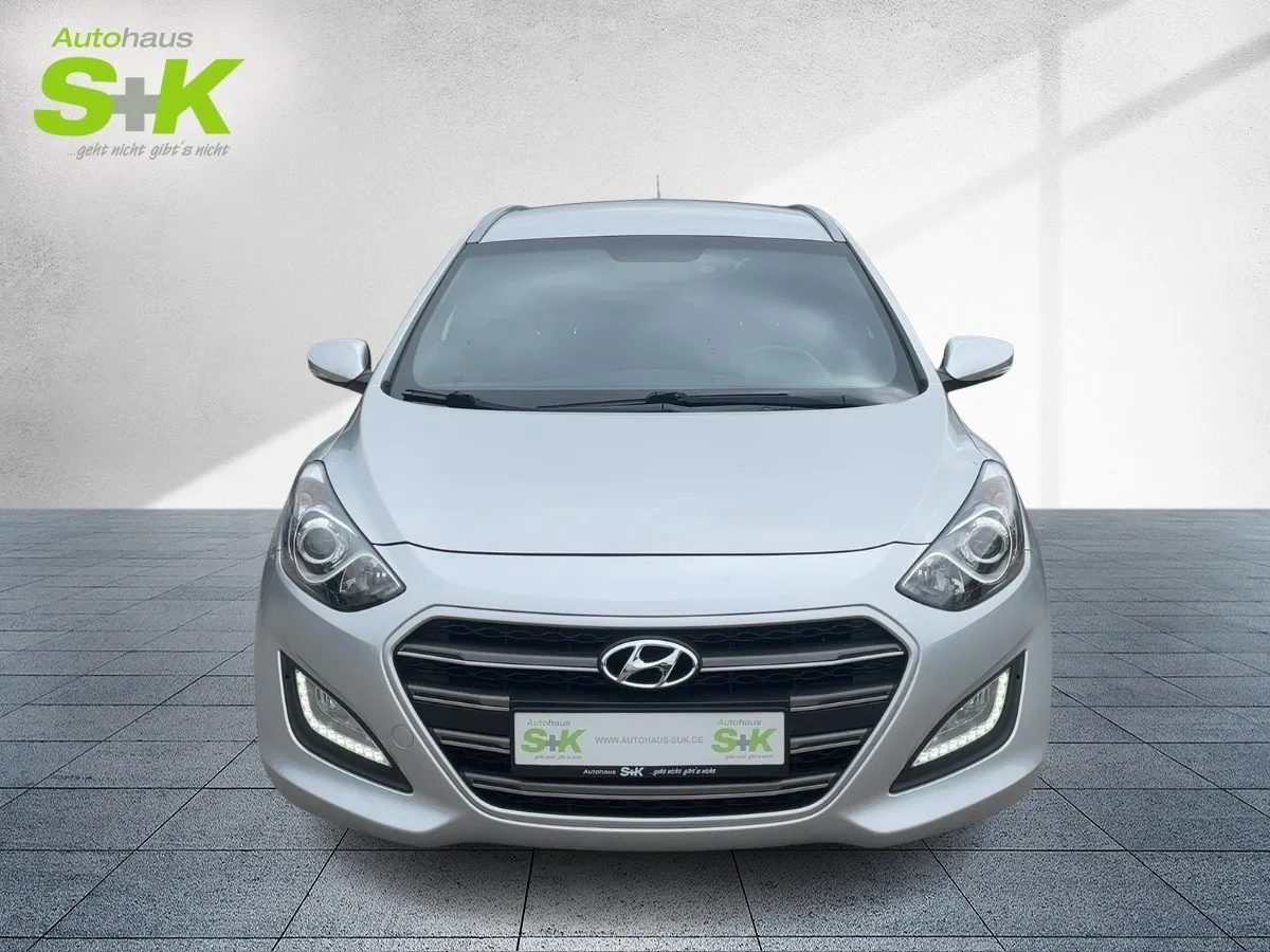 HYUNDAI i30 cw Trend blue +WINTER-P.+TEMPOMAT+ – Bild 5