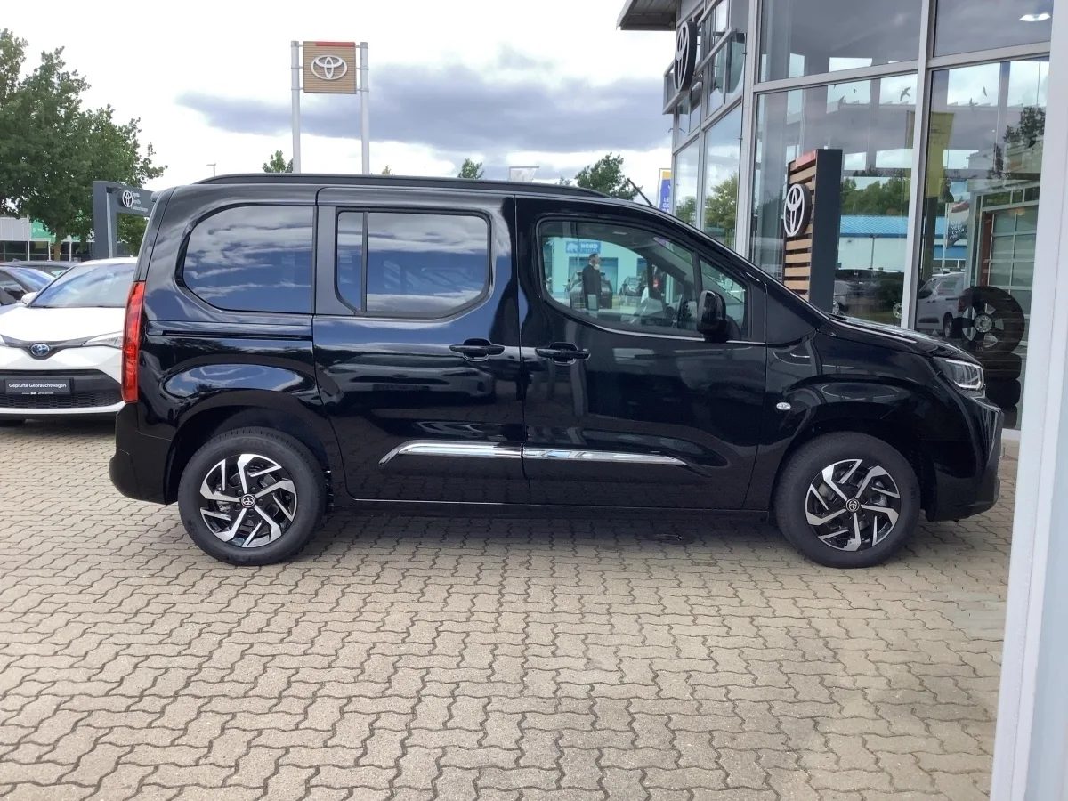 Toyota Proace City Verso Teamplayer *Comfort Paket ** – Bild 5