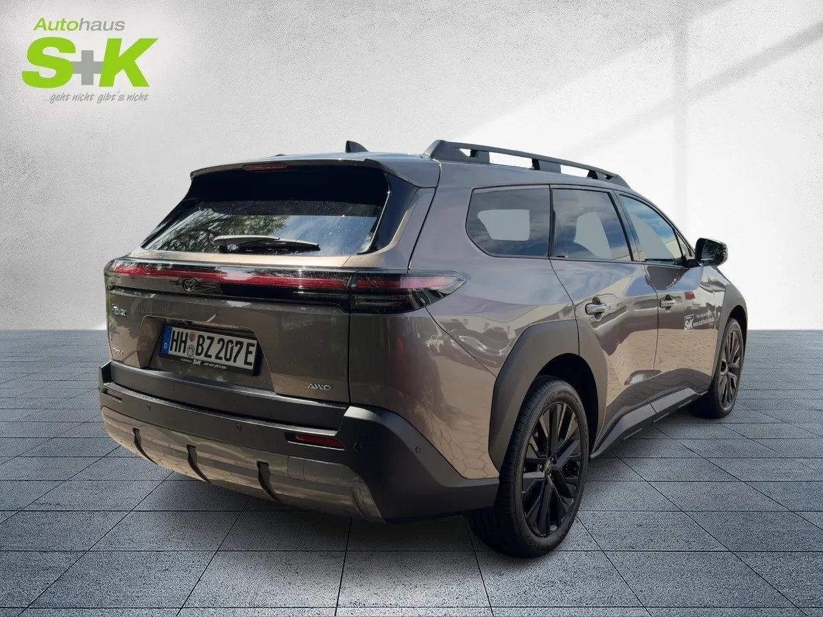 Toyota bZ4X Touring Lounge AWD*360°*Sitzklima*Leder* – Bild 4