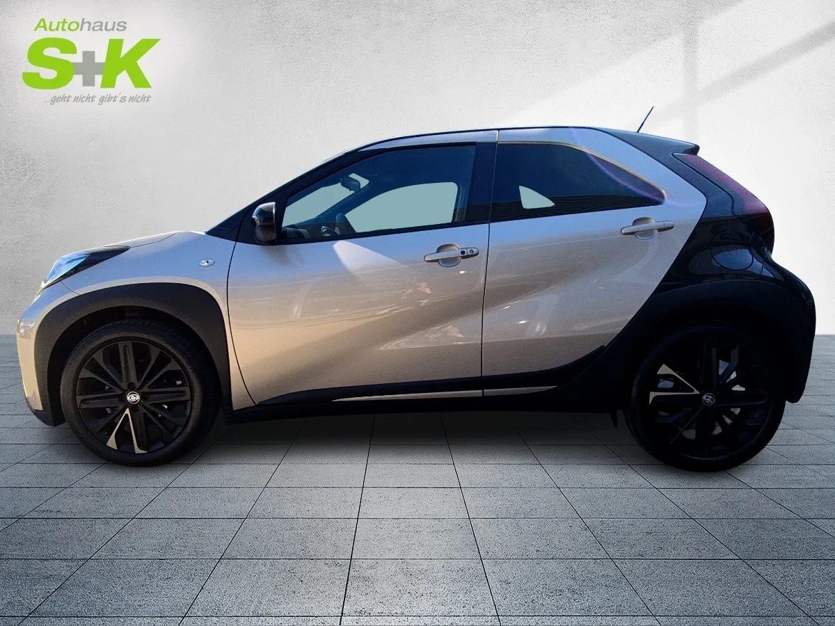 Toyota Aygo X 1,0-l-VVT-i,Style Air+ Faltdach+PDC+SHZ+R – Bild 2