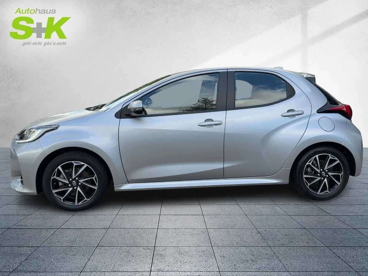 Toyota Yaris 1,5l VVT-iE Hybrid+Kamera+CarPlay+Sitzheiz – Bild 2