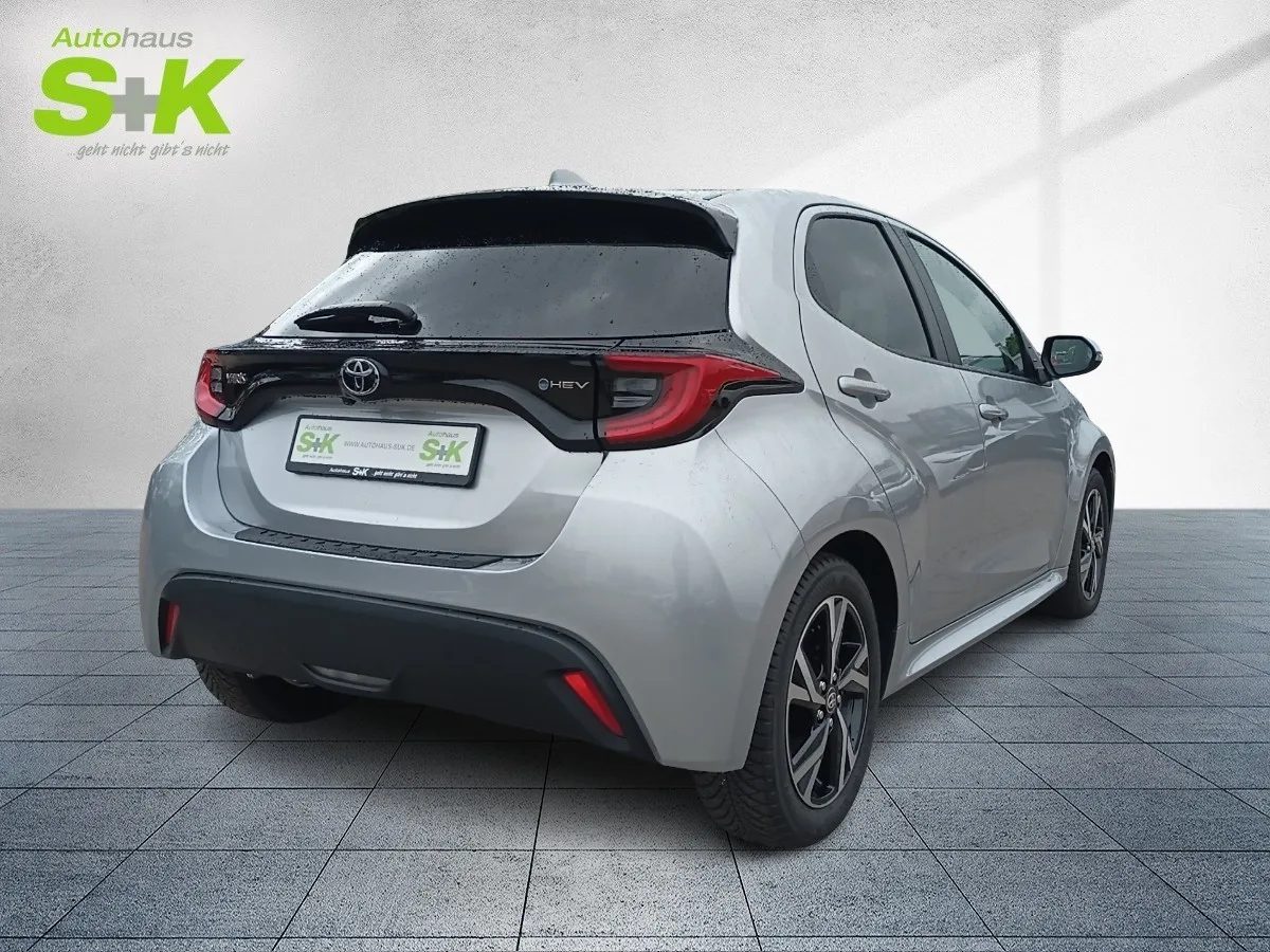Toyota Yaris 1.5 Hybrid Teamplayer*CARPLAY+KAMERA+LED+D – Bild 3