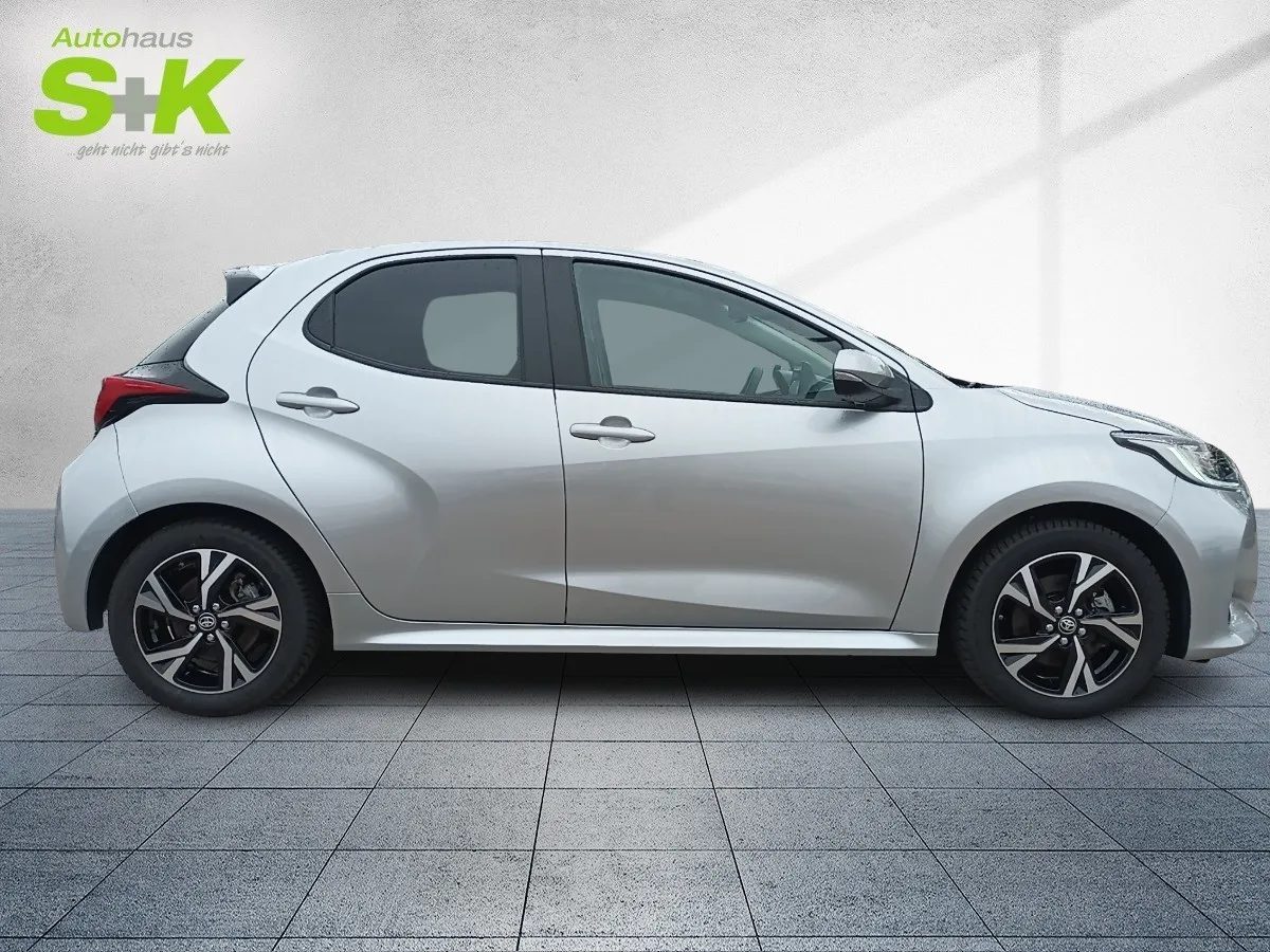 Toyota Yaris 1.5 Hybrid Teamplayer*CARPLAY+KAMERA+LED+D – Bild 4