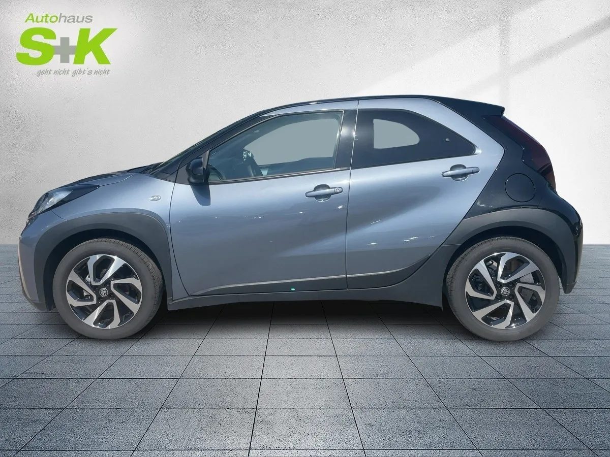 Toyota Aygo X 1.0 VVT-i Teamplayer +CARPLAY+KAMERA+ACC+ – Bild 2