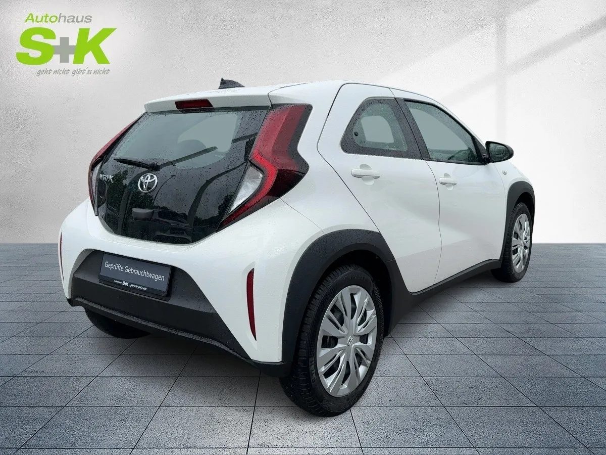 Toyota Aygo X 1.0 VVT-i Business Edition*KAMERA*SHZ*KLI – Bild 4