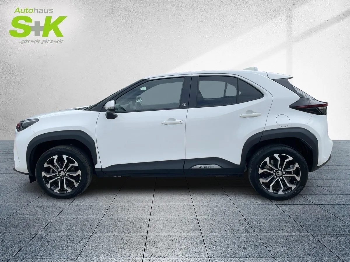 Toyota Yaris Cross 1.5 Hybrid Team D*CARPLAY+LED+PDC+KL – Bild 2