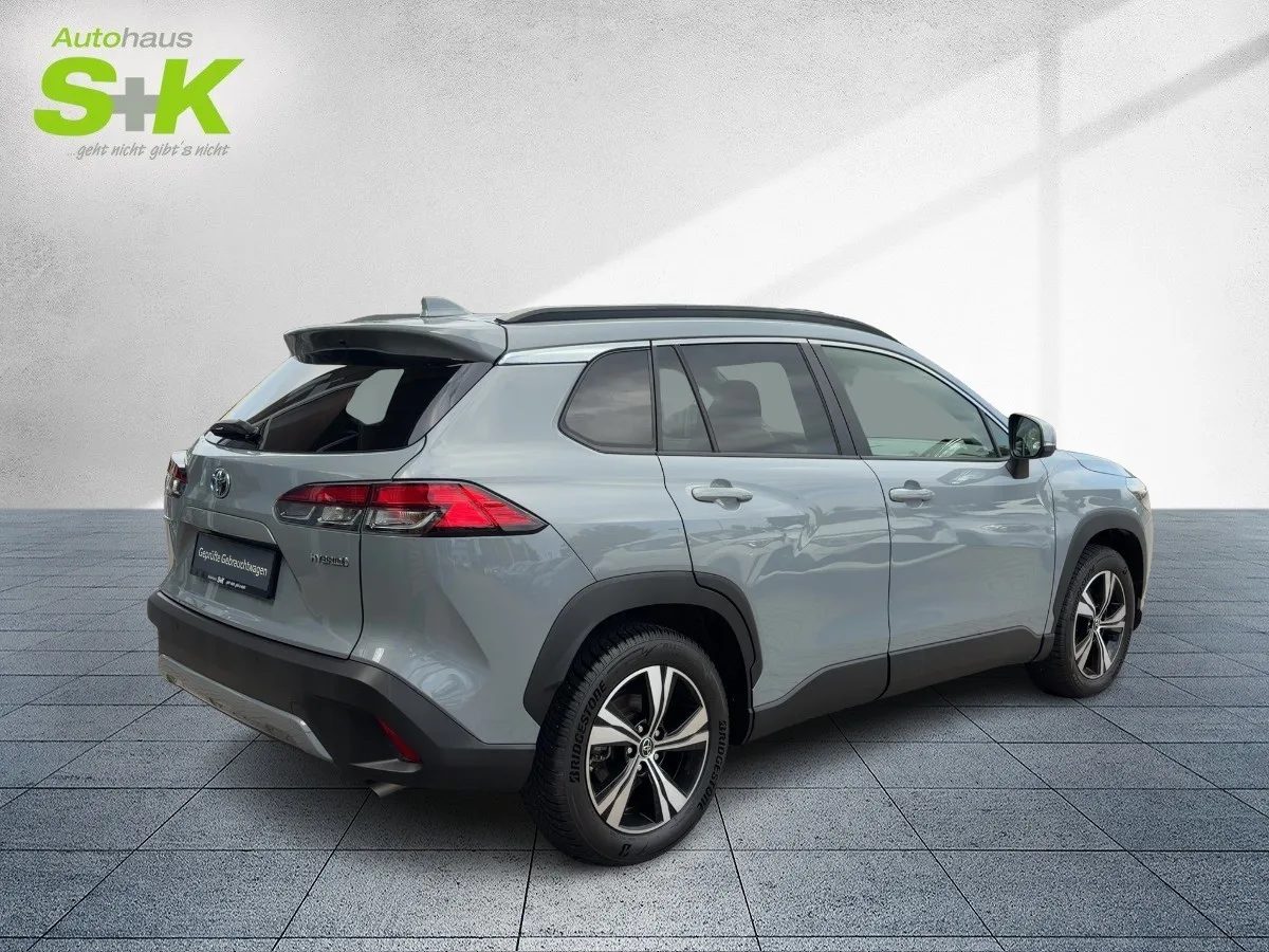 Toyota Corolla Cross 1,8 Hybrid Teamplayer*Carplay*8-Fa – Bild 4