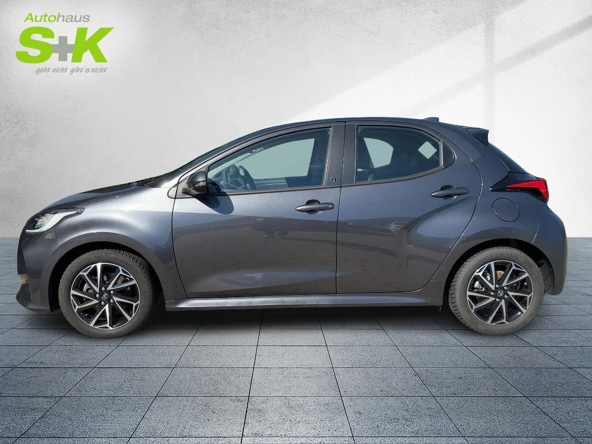 Toyota Yaris 1.5 Dual-VVT-iE Team Deutschland*SHZ*GJR*K – Bild 2