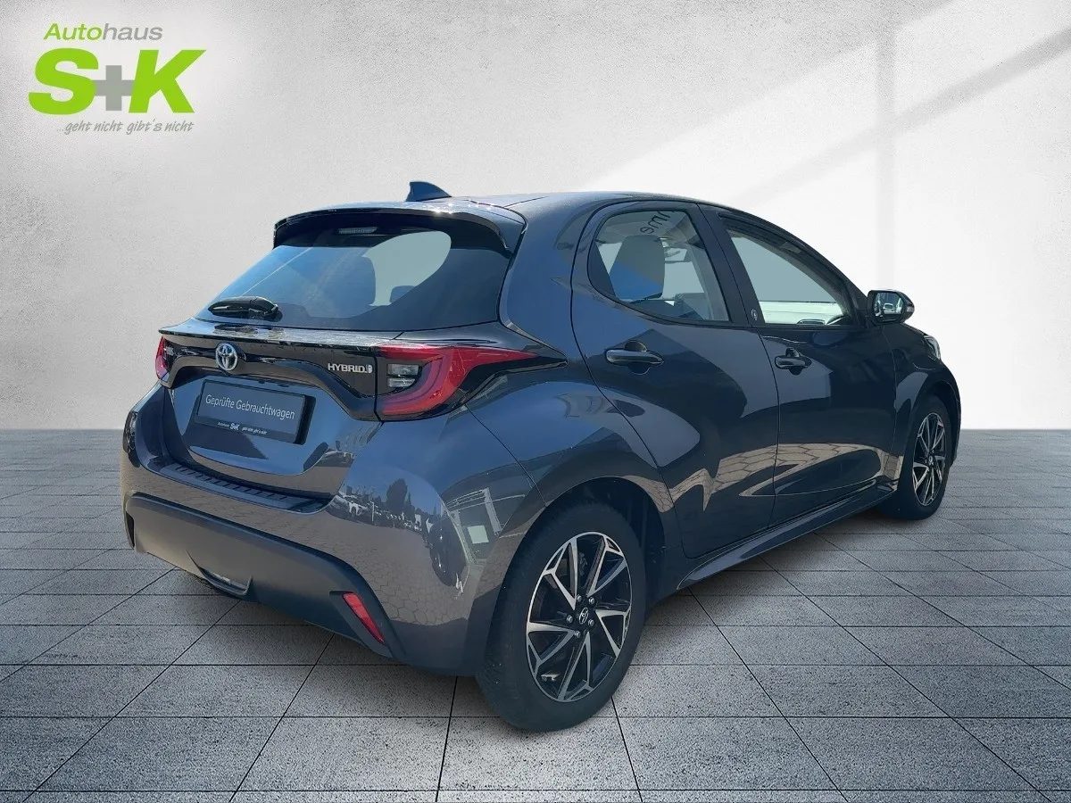 Toyota Yaris 1.5 Dual-VVT-iE Team Deutschland*SHZ*GJR*K – Bild 4