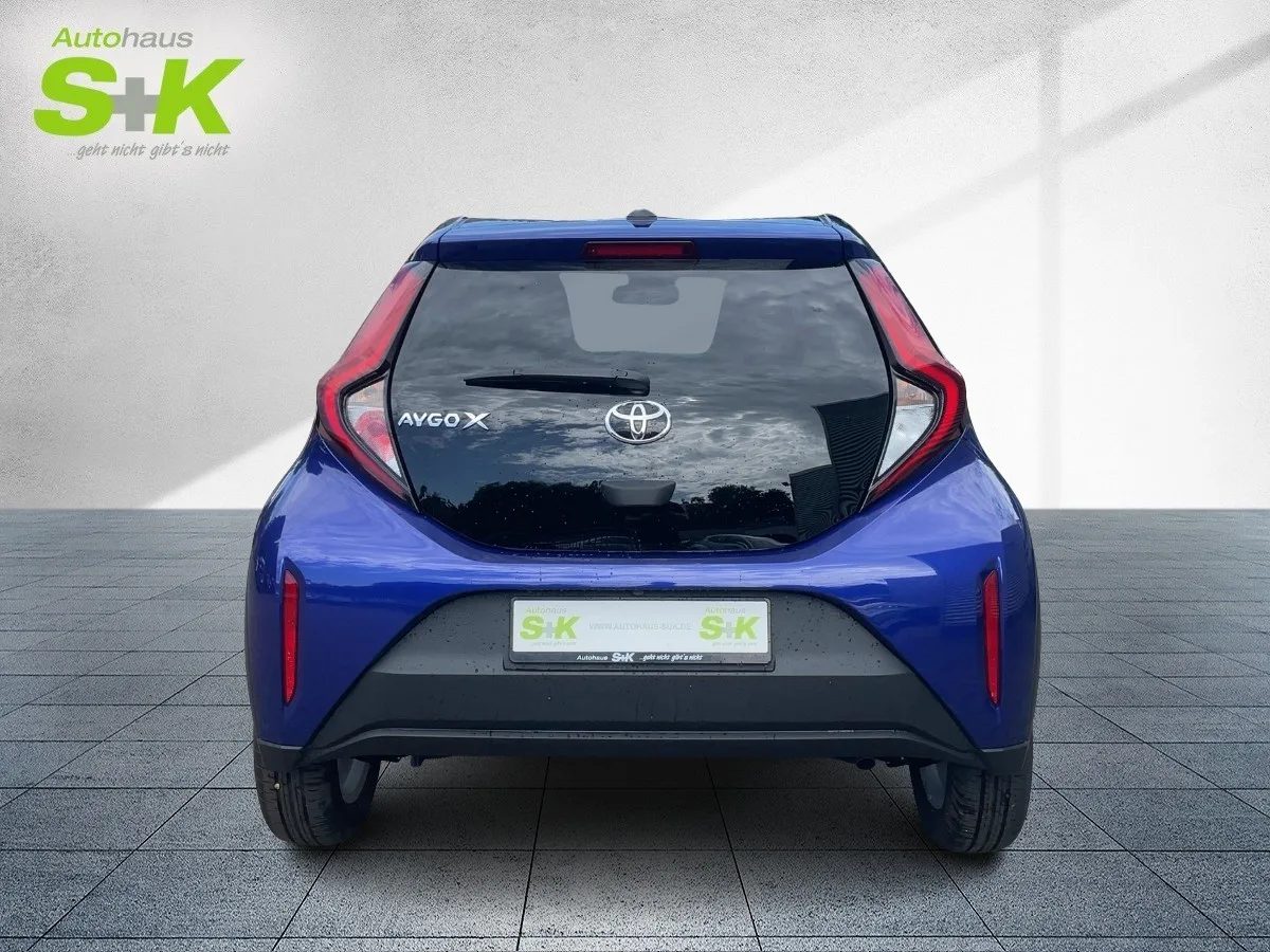 Toyota Aygo X 1.0 Active +CARPLAY+SHZ+KAMERA+SAEFTYSENS – Bild 3