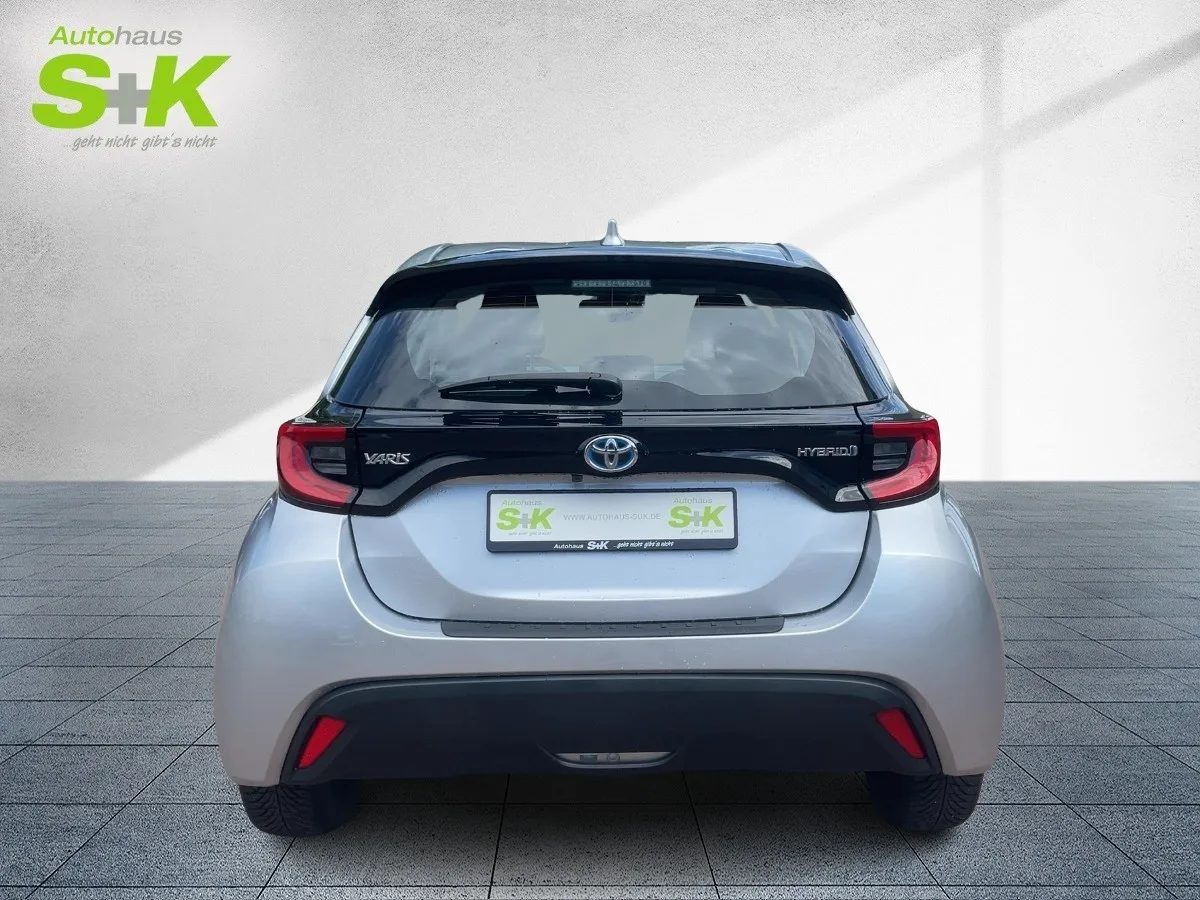 Toyota Yaris 1.5 Team D +GJR+CARPLAY+KAMERA+WINTER-P.+A – Bild 3