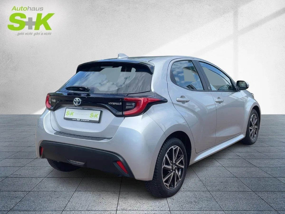 Toyota Yaris 1.5 Team D +GJR+CARPLAY+KAMERA+WINTER-P.+A – Bild 4