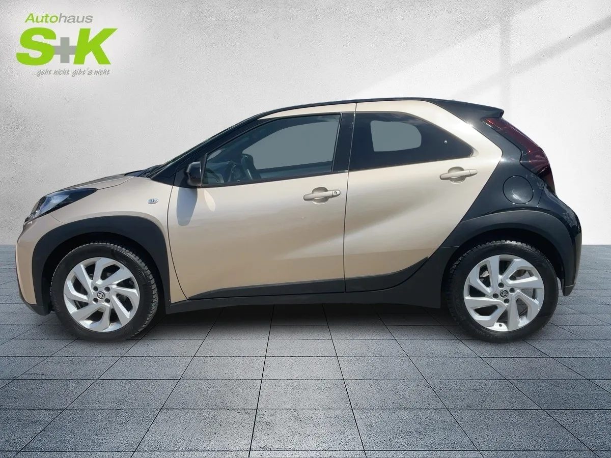 Toyota Aygo X 1.0 VVT-i Pulse +KAMERA+ACC+SHZ+MIRACAST+ – Bild 2