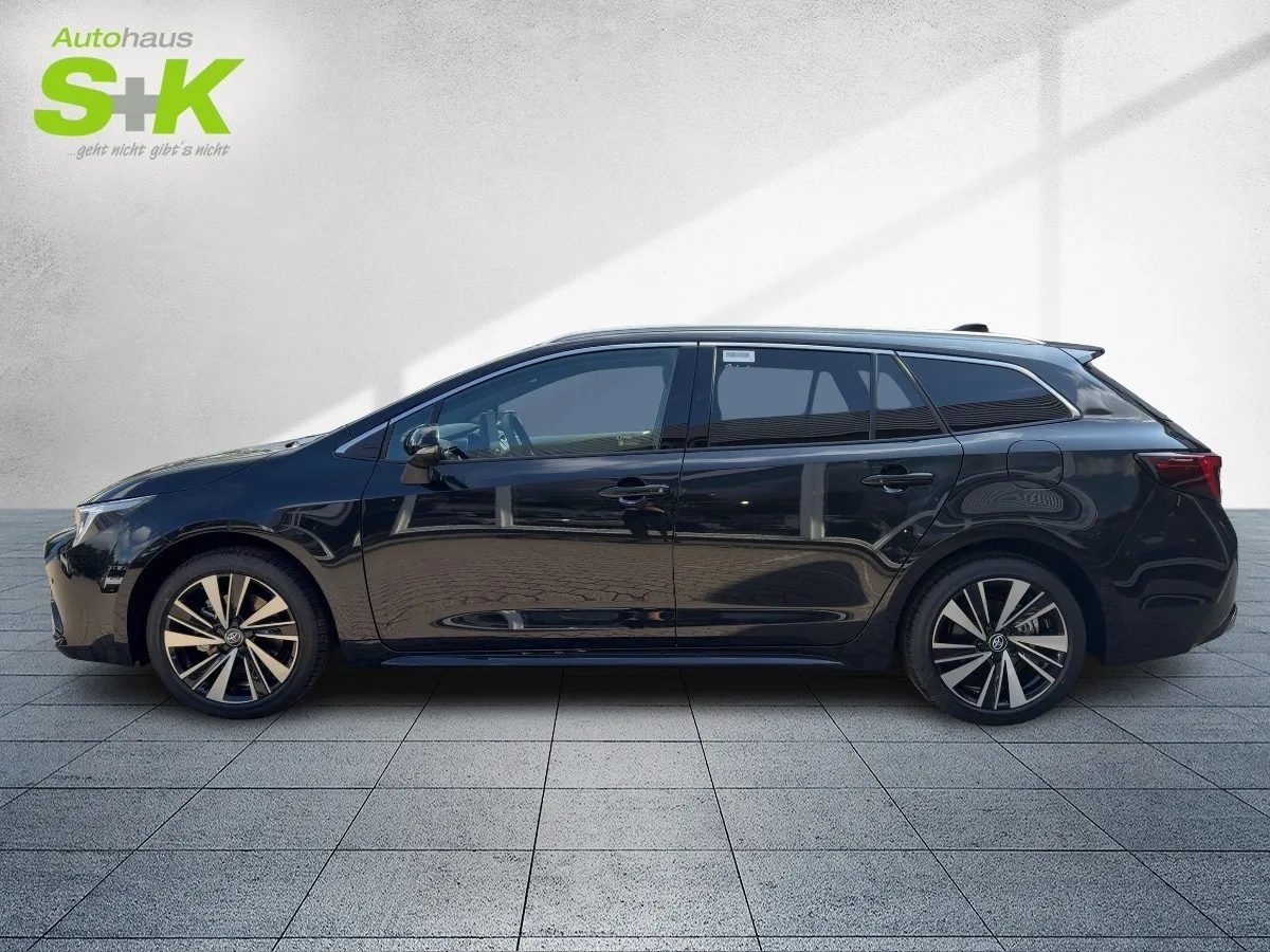 Toyota Corolla Touring Sports 2,0 l HEV Teamplayer – Bild 2