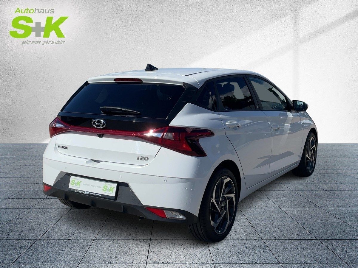 HYUNDAI i20 1.0 Mild-Hybr. Edt. 30 +CARPLAY+BOSE+WINTER- – Bild 4