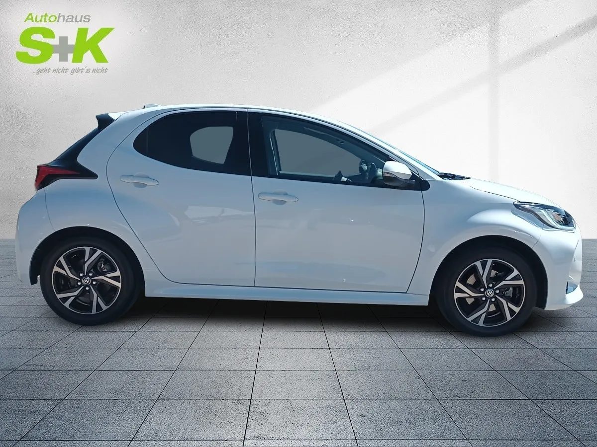 Toyota Yaris 1.5 Hybrid Team D*CARPLAY+LED+PDC+TEMPOMAT – Bild 4