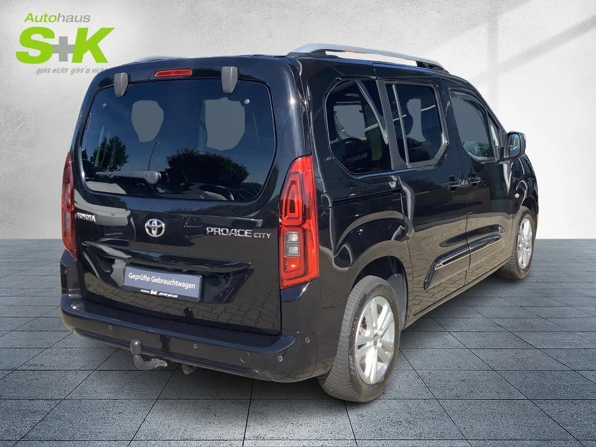 Toyota Proace City Verso 1,2- Team D L1*Allwetter*Pano* – Bild 4